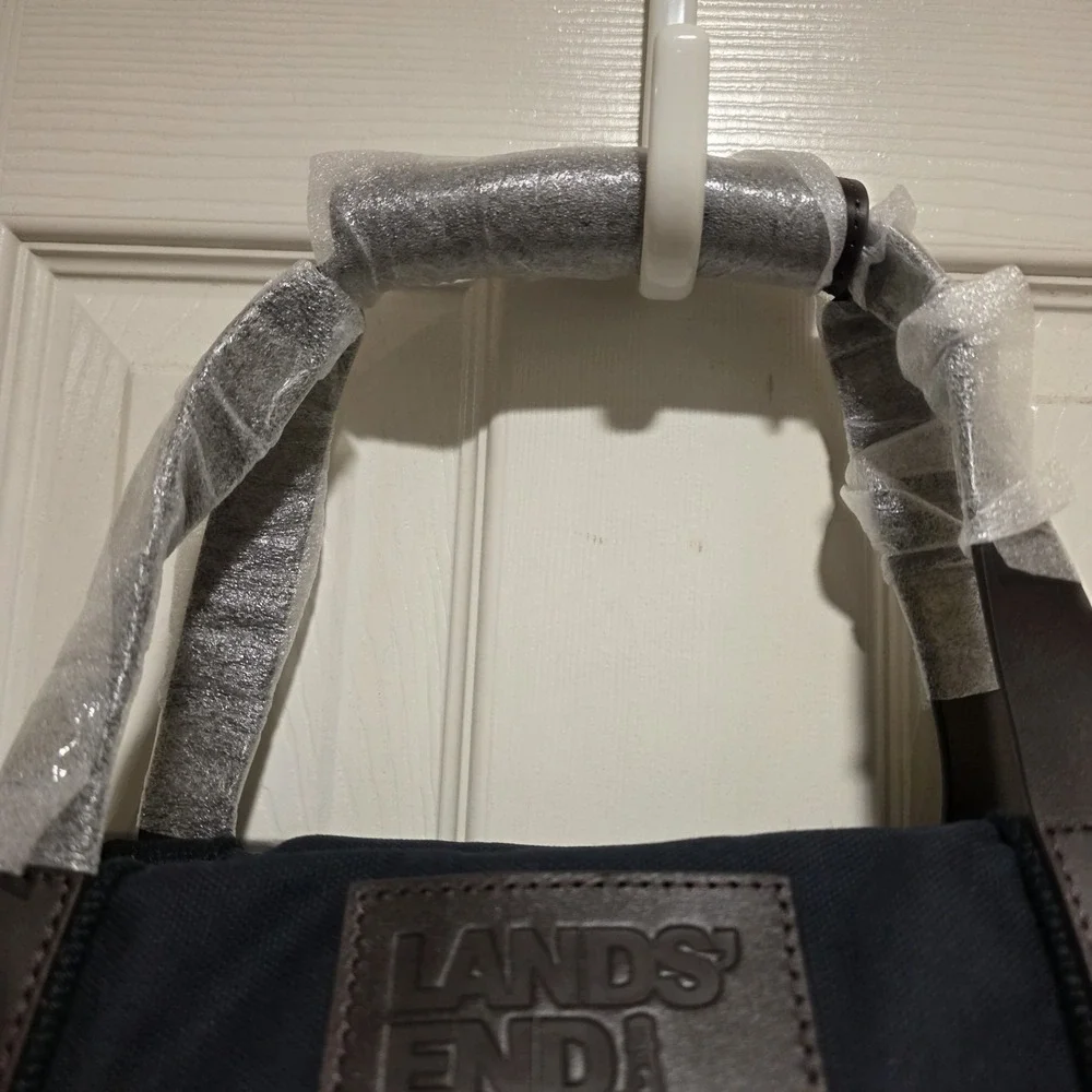 Lands End Navy Blue Canvas & Brown Leather Weekender Duffle Bag Tote NEW